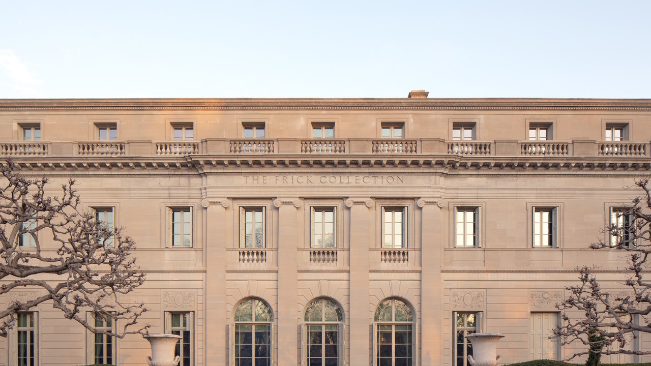 2 Frick Fifth Ave facade