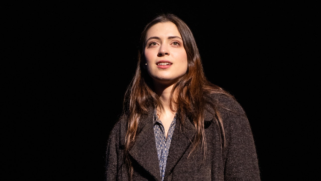 LCTFloydCollins 146r Lizzy McAlpine is Nellie Collins. Credit to Joan Marcus